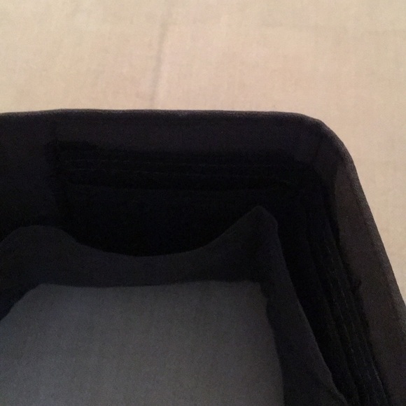 Grey fabric wallet with pockets and velcro closure - Picture 5 of 5